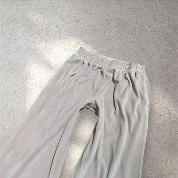 Bratz Dusty Pink Velvet Pants w/ Rhinestoned Details - Picture 4 of 7